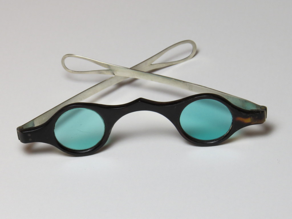 Tortoiseshell - silver - tinted lenses - Beautiful