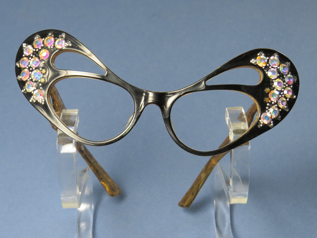 France - Hand made - 1950's