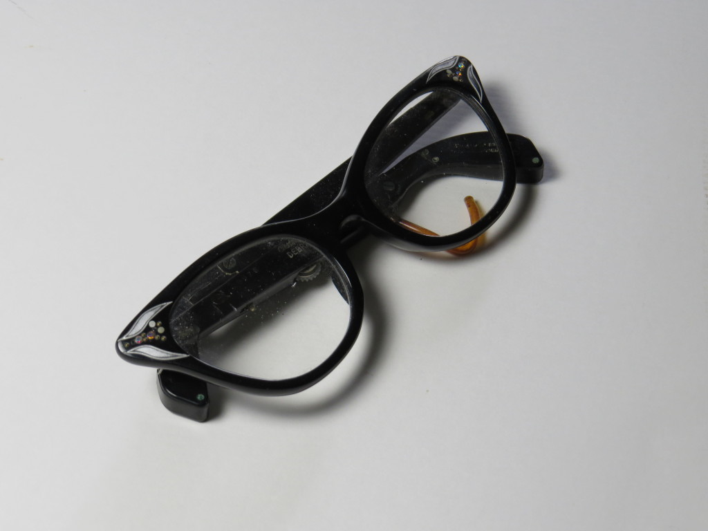 Women's hearing aid spectacles - 1950's